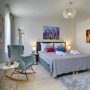  Apartment D&A Amphitheatre Apartments With Free Parking Croatia